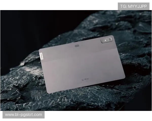 适合只追剧不打游戏的平板推荐 如何选择性价比高的娱乐体验设备